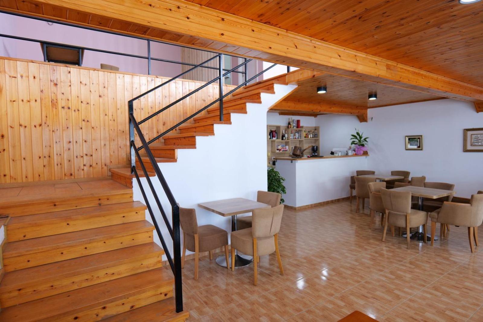Hotel Eden Sarandë Buitenkant foto