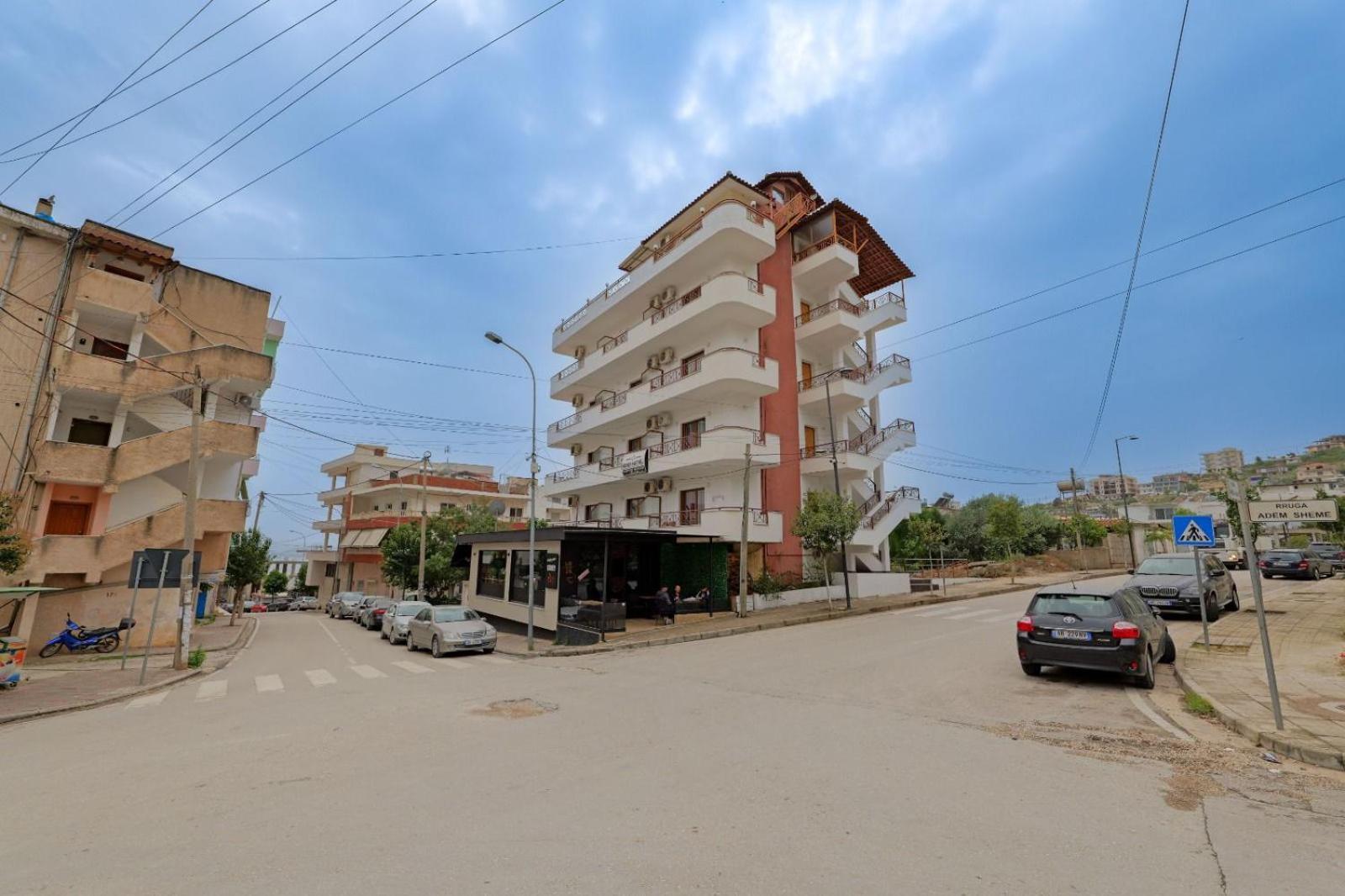 Hotel Eden Sarandë Buitenkant foto