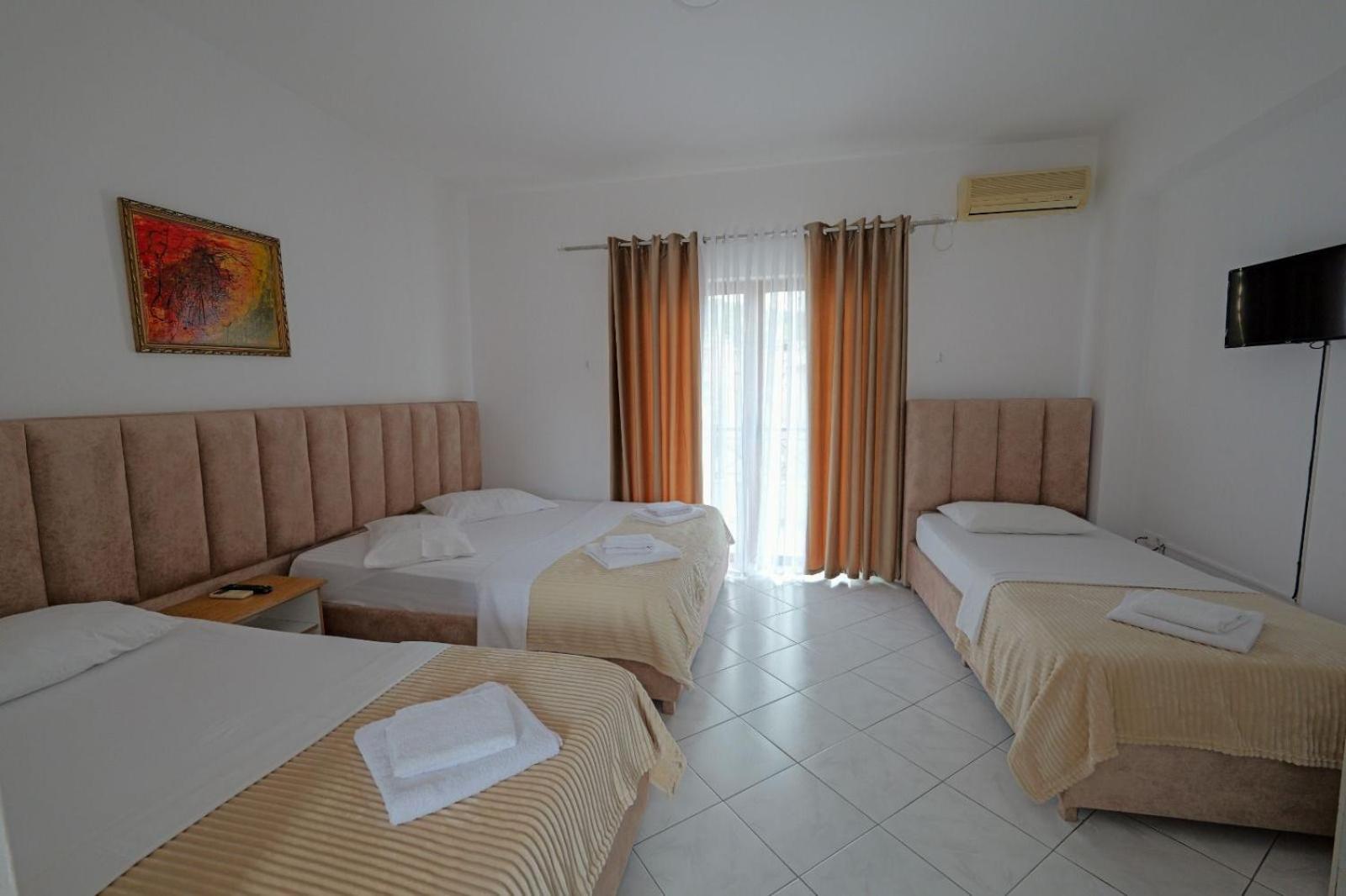 Hotel Eden Sarandë Buitenkant foto