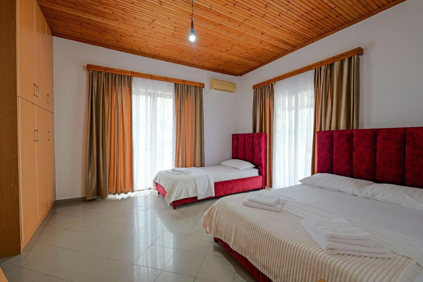 Hotel Eden Sarandë Buitenkant foto