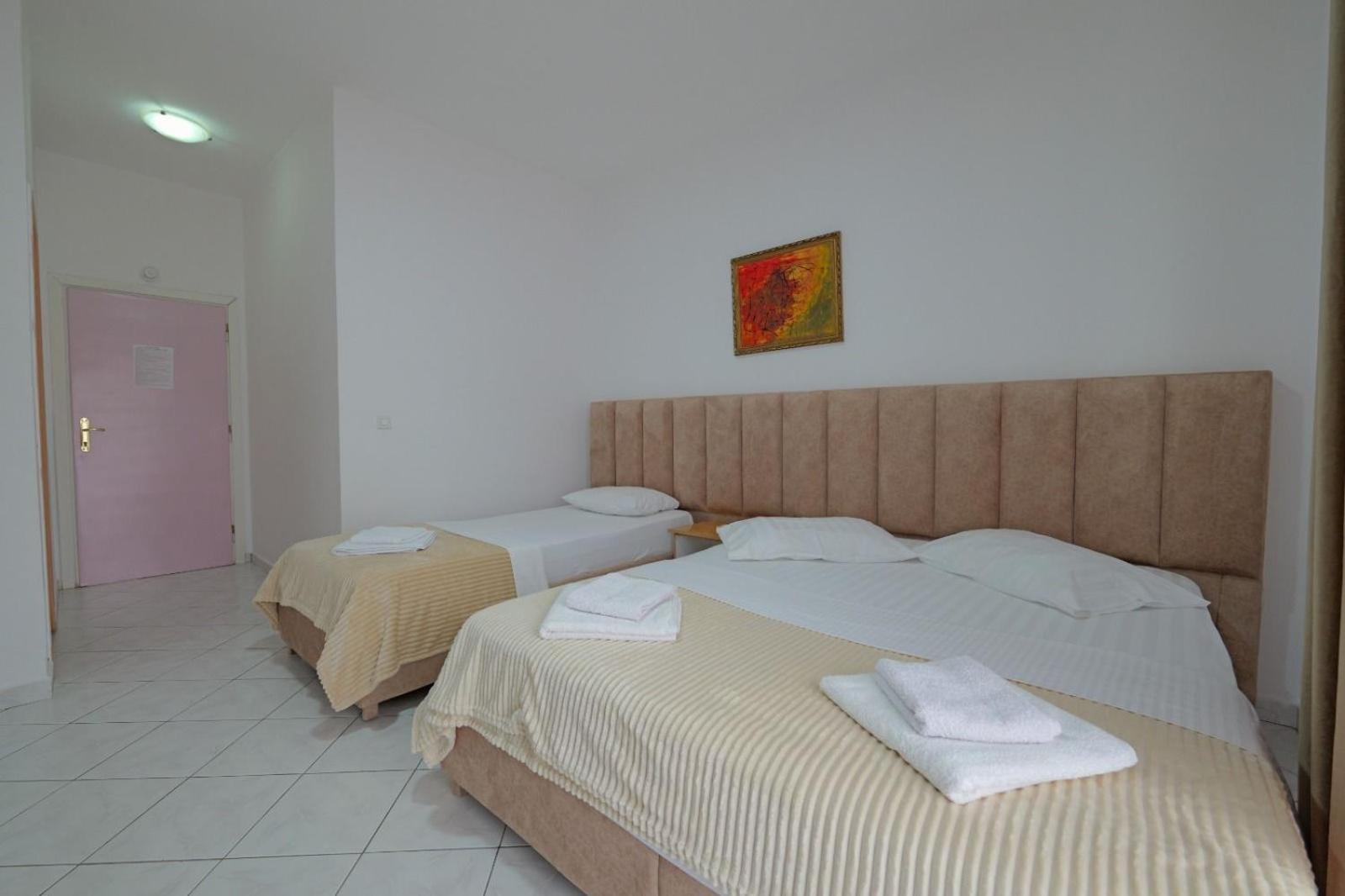 Hotel Eden Sarandë Buitenkant foto