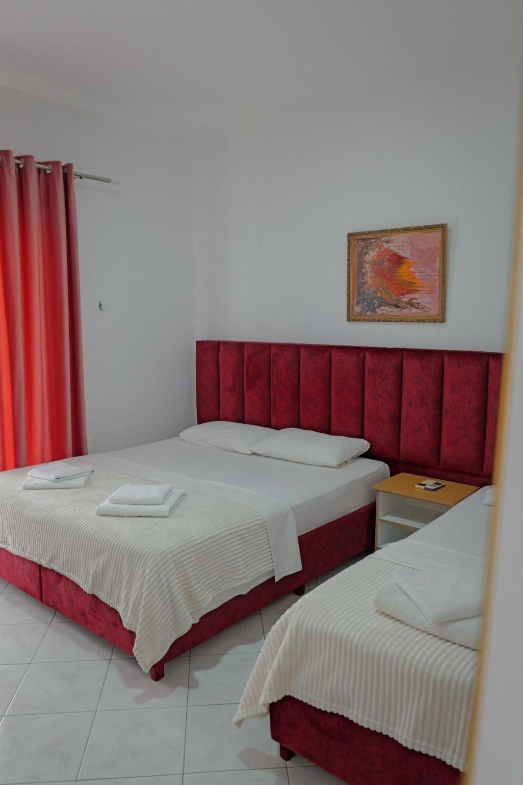 Hotel Eden Sarandë Buitenkant foto