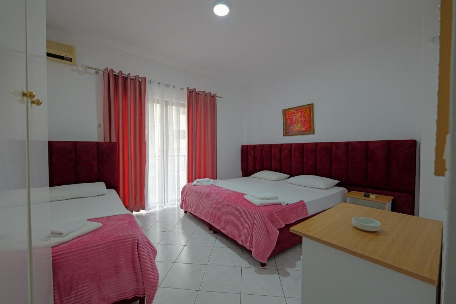 Hotel Eden Sarandë Buitenkant foto