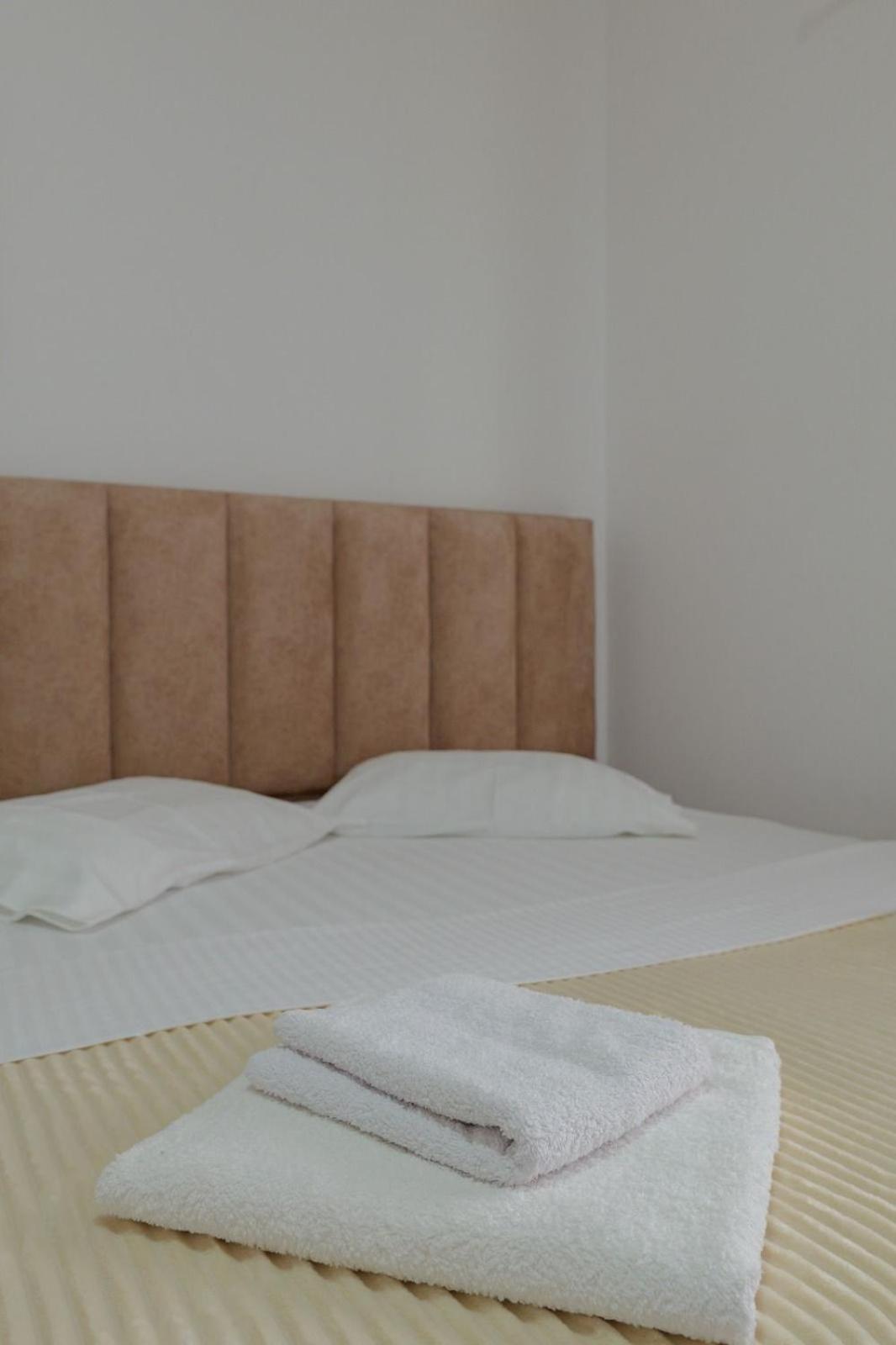 Hotel Eden Sarandë Buitenkant foto
