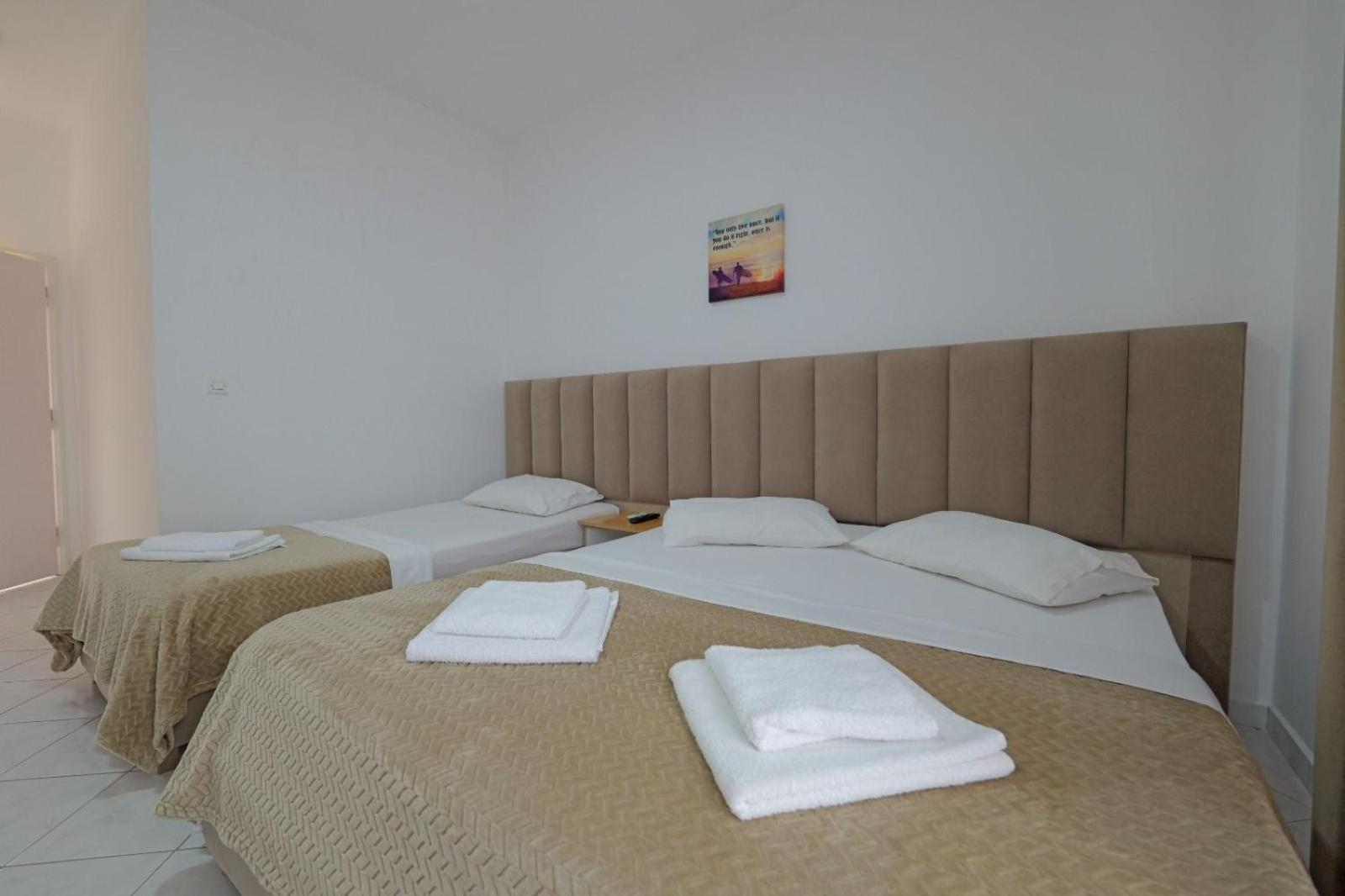 Hotel Eden Sarandë Buitenkant foto