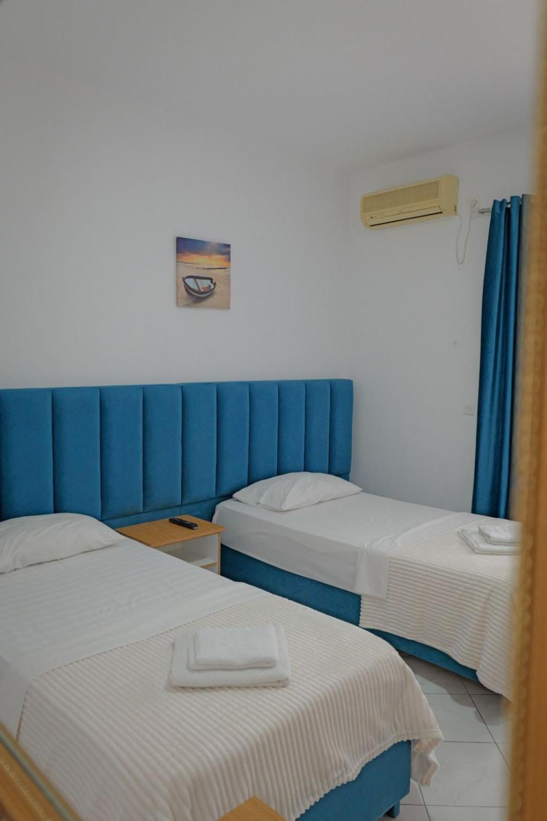 Hotel Eden Sarandë Buitenkant foto
