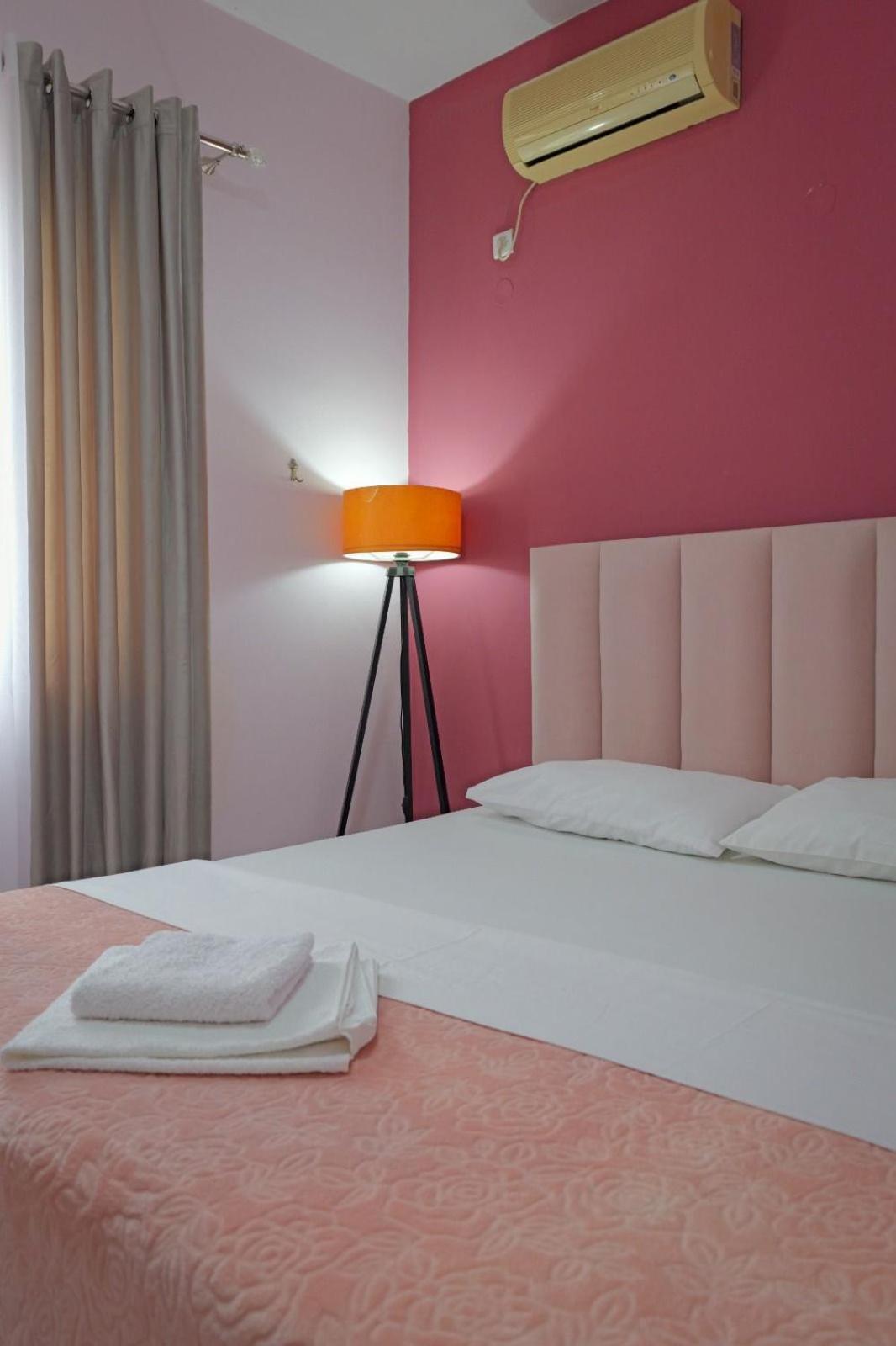 Hotel Eden Sarandë Buitenkant foto