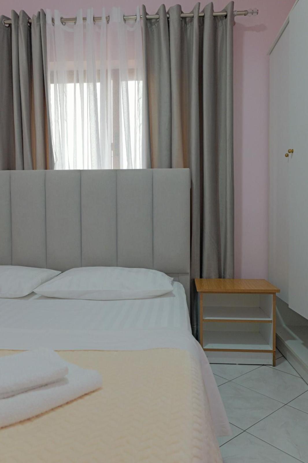Hotel Eden Sarandë Buitenkant foto